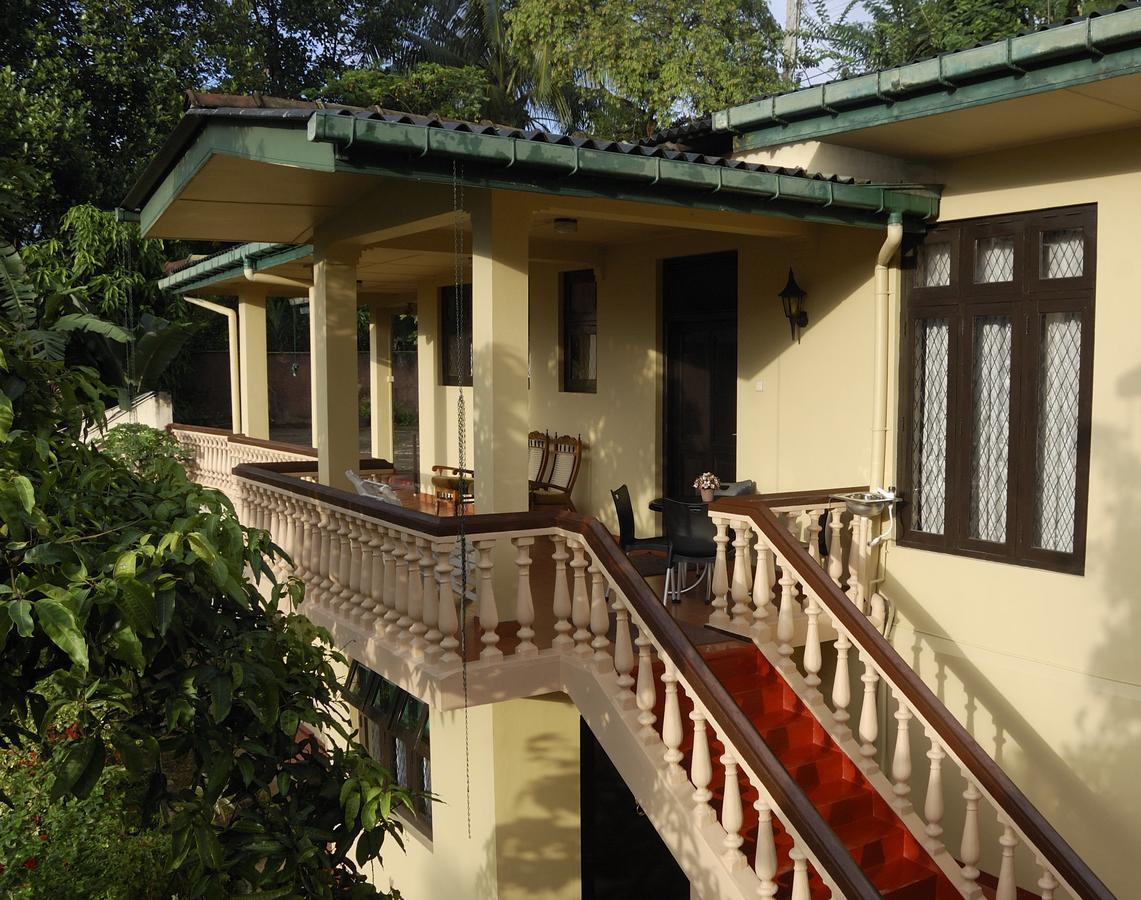 Evergreen Kandy Exterior foto